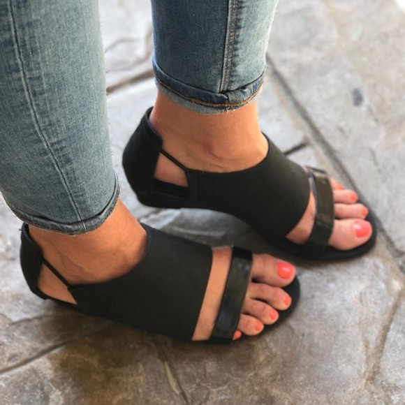 Matte Black Nubuck leather low wedge sandals! - Picture 4 of 5